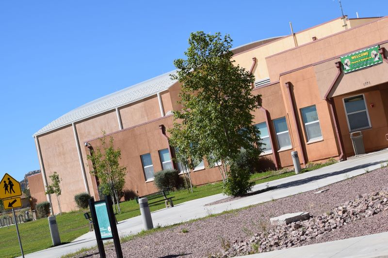 Crownpoint Community School building